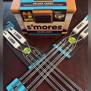 Hershey's S'mores Deluxe Caddy and 4 Forks
